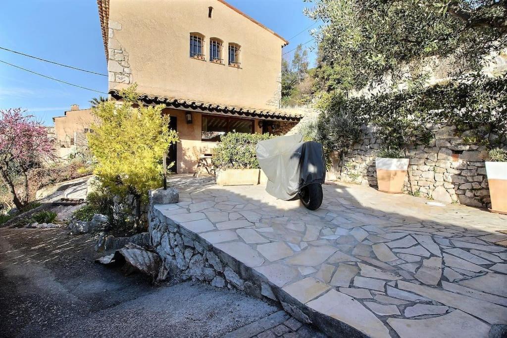 Bright Close To The Village * Tourrettes-sur-Loup