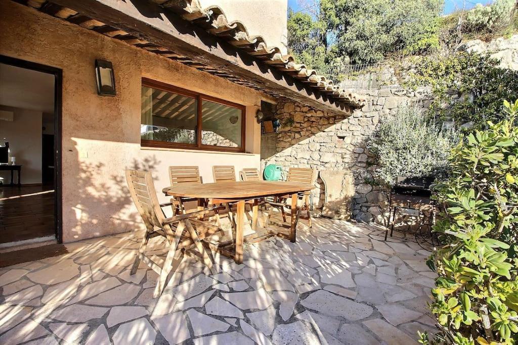 Bright Close To The Village Tourrettes-sur-Loup